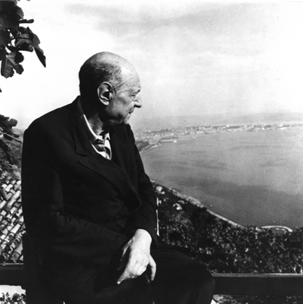 Saba sitting by the bay overlooking Trieste, 1951